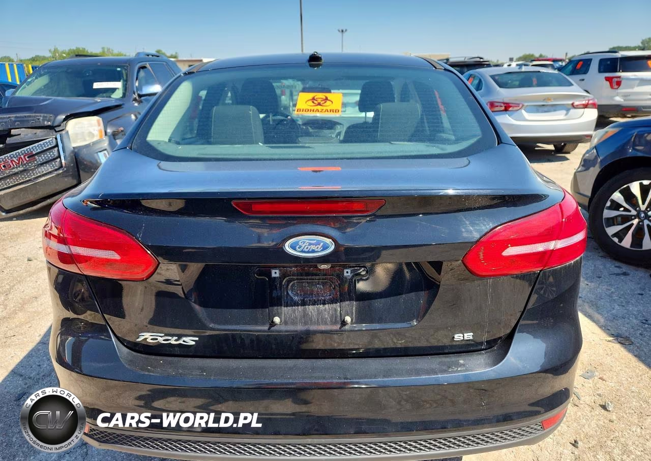 2018 Ford Focus Se VIN:1FADP3F20JL327768 - 6