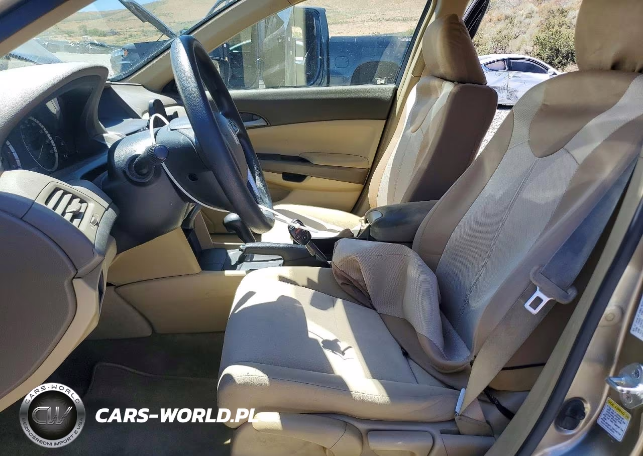 2008 Honda Accord Lx VIN:JHMCP26338C072566 - 7