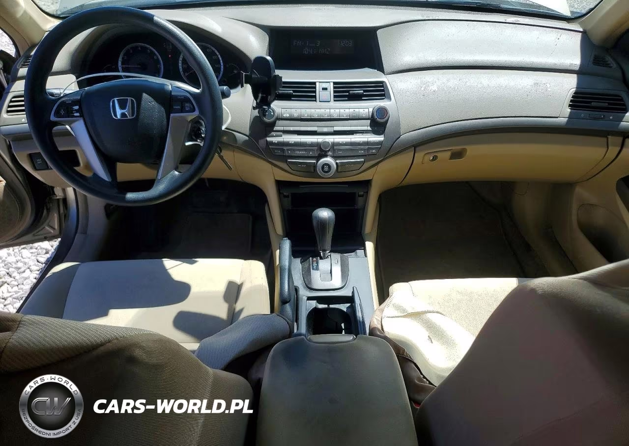 2008 Honda Accord Lx VIN:JHMCP26338C072566 - 8
