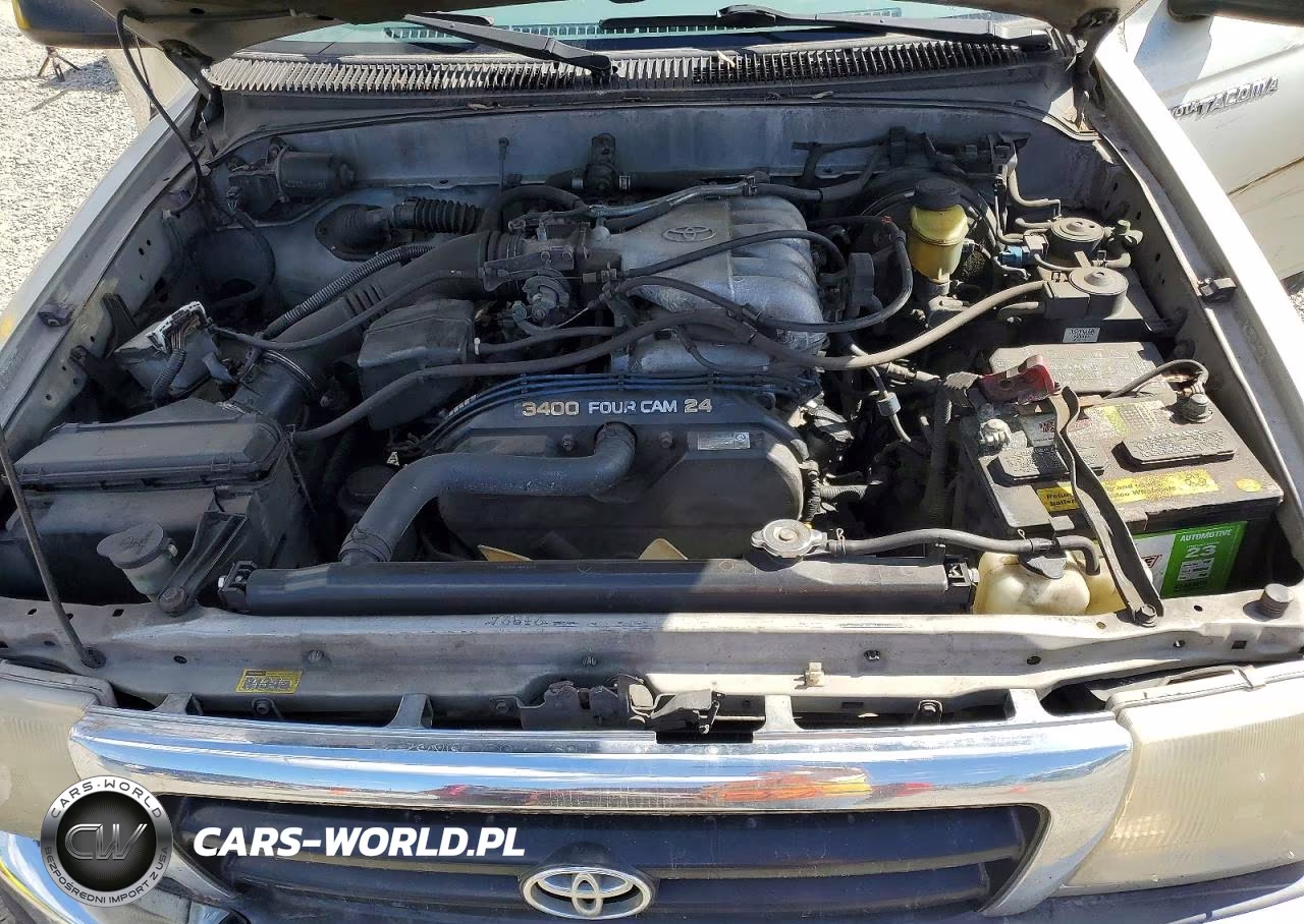 2000 Toyota Tacoma Xtracab VIN:5TEWN72N9YZ711348 - 11