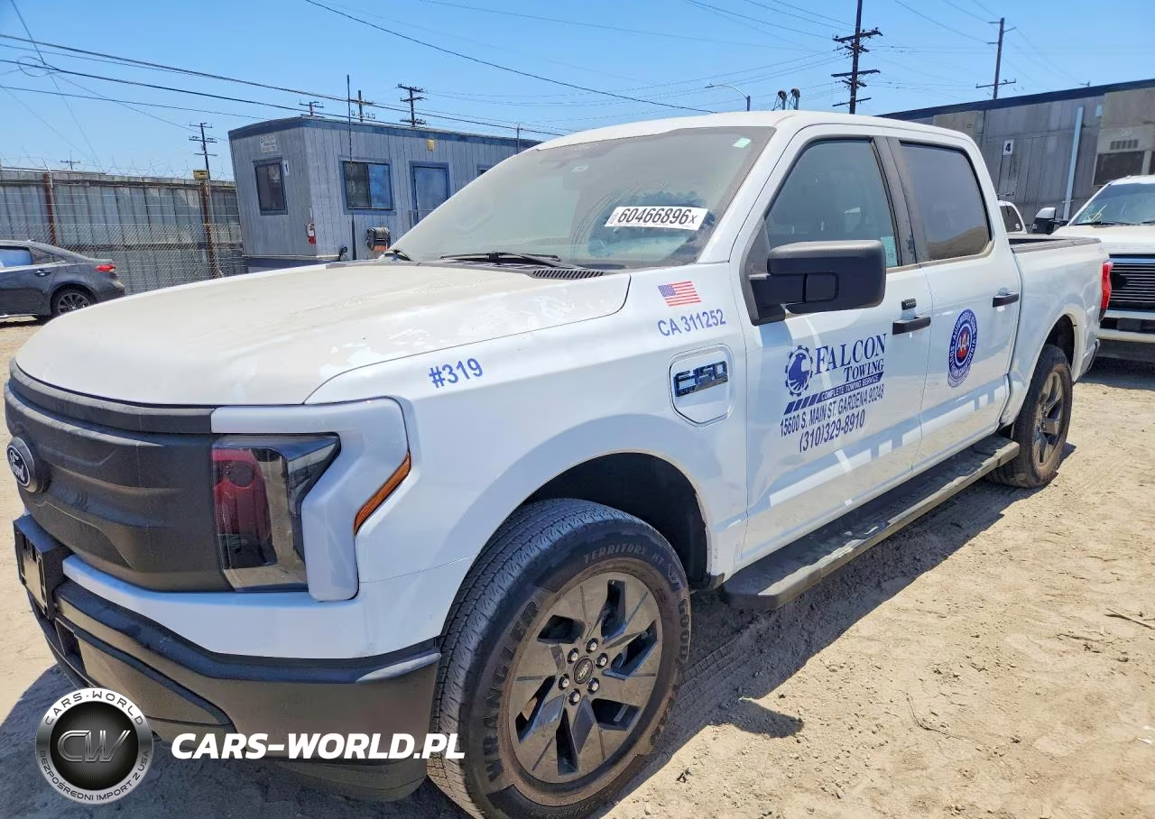 2025 Ford F150 Lightning Pro – zdjęcie 1 z 12