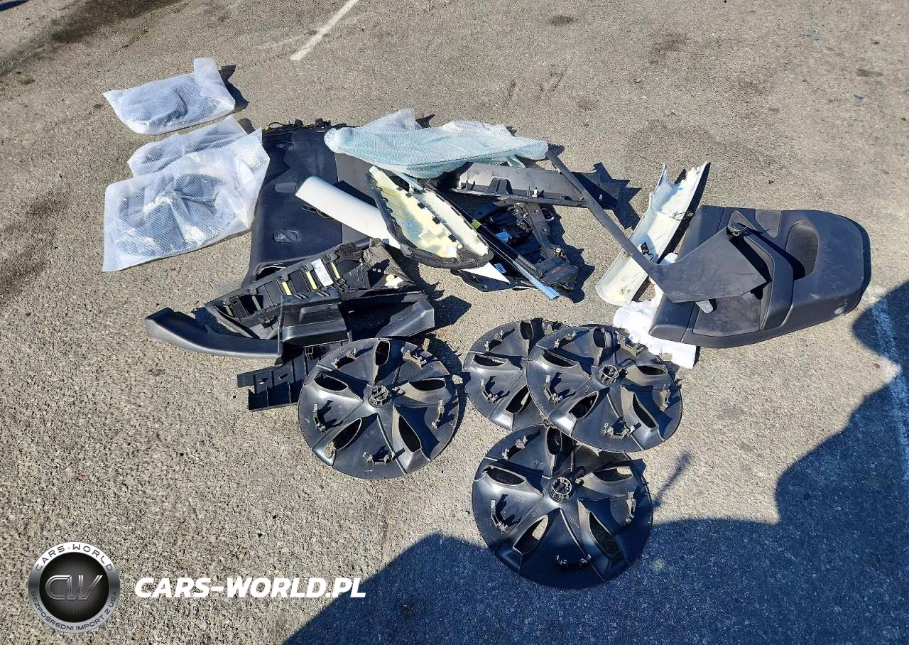 2020 Tesla Model 3 VIN:5YJ3E1EB5LF619732 - 12