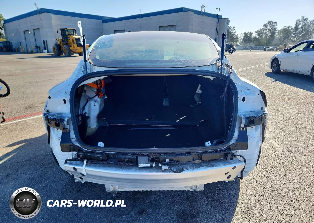 2020 Tesla Model 3 VIN:5YJ3E1EB5LF619732 - 6