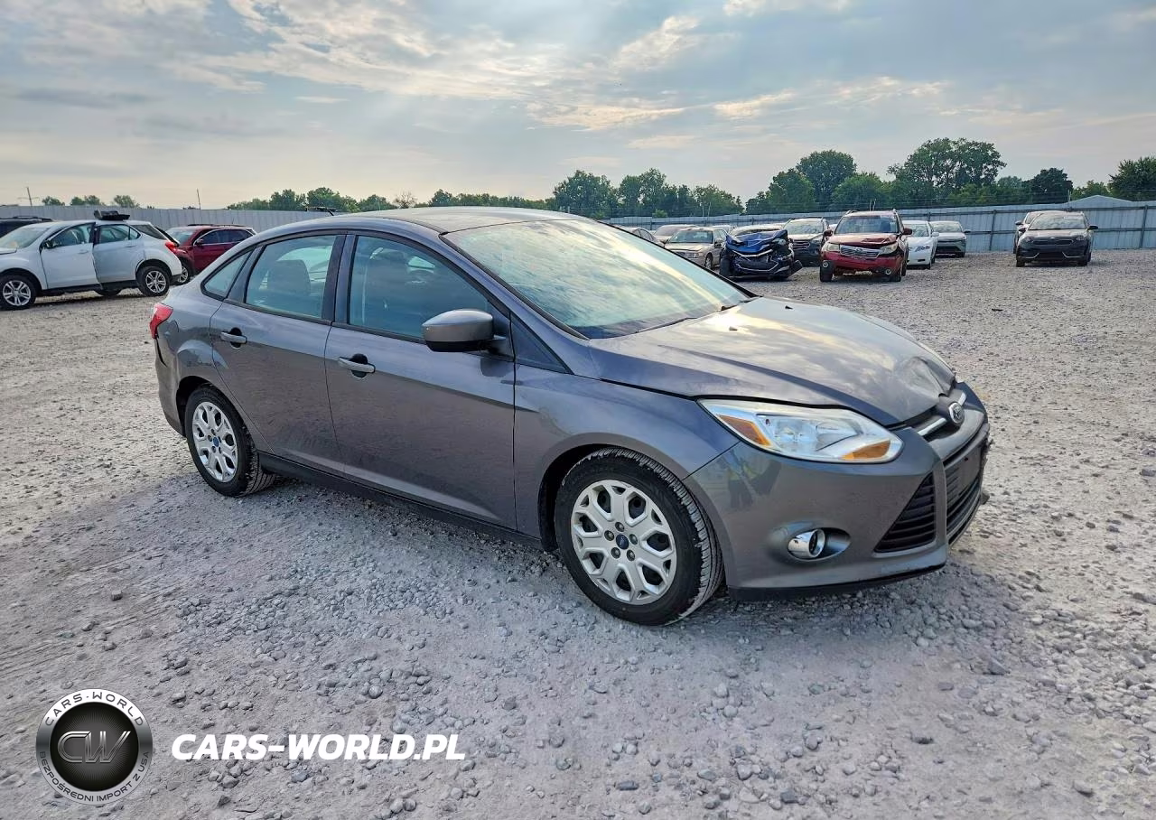 2012 Ford Focus Se VIN:1FAHP3F20CL336152 - 4