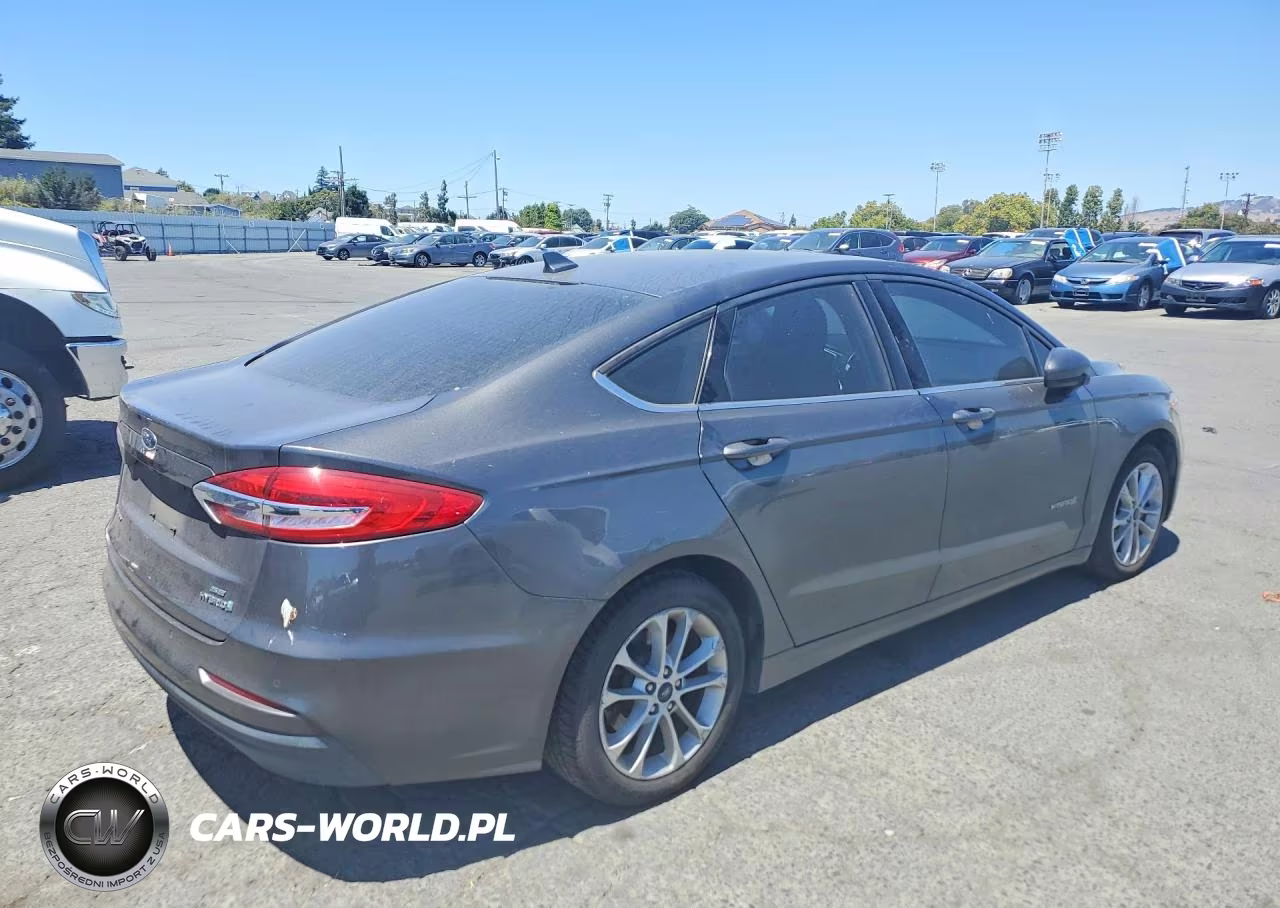 2019 Ford Fusion Se VIN:3FA6P0LU9KR115337 - 3