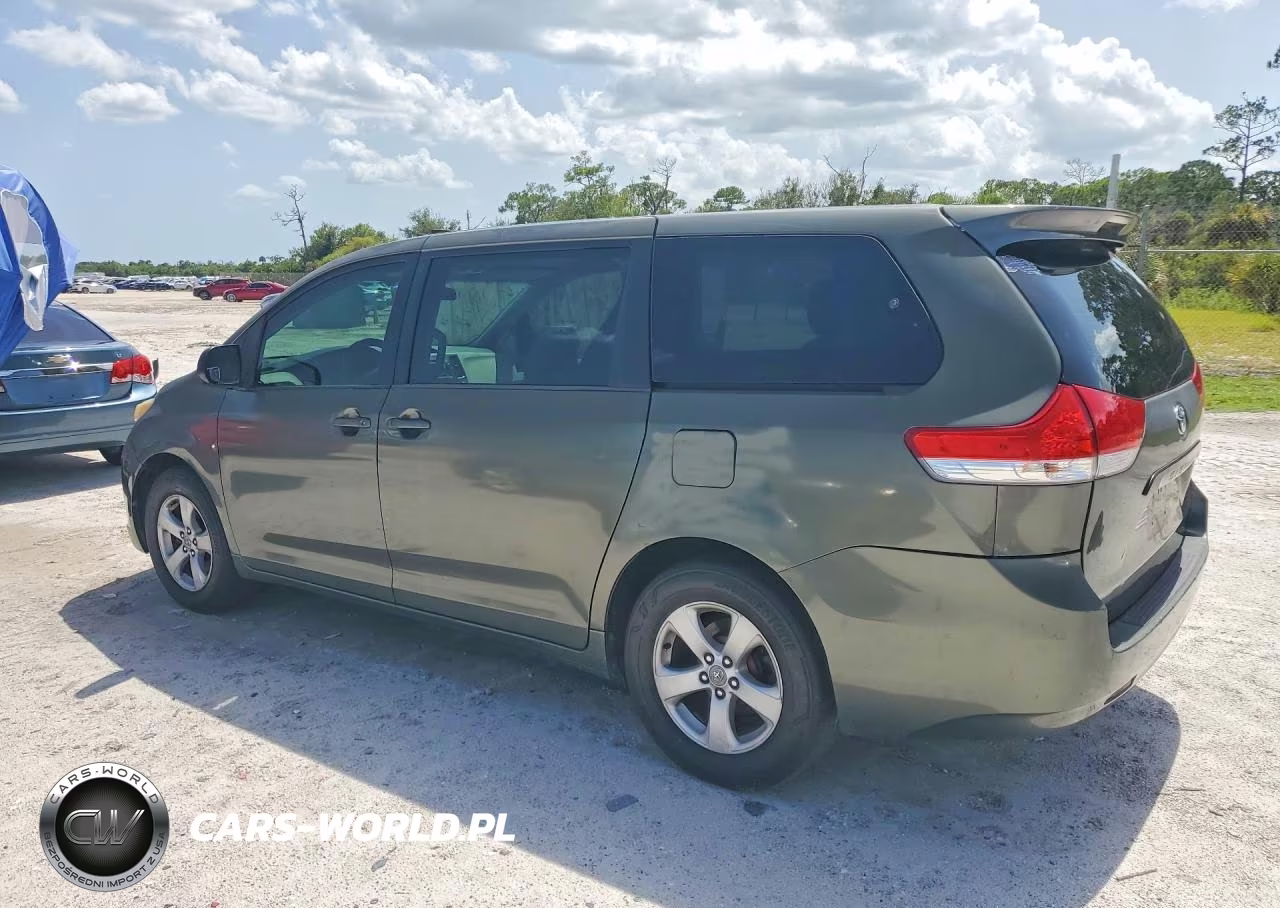 2011 Toyota Sienna Base 7-Passenger VIN:5TDKA3DC4BS008694 - 2