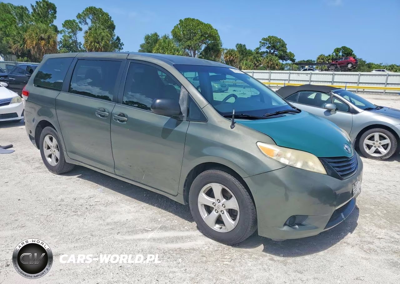 2011 Toyota Sienna Base 7-Passenger VIN:5TDKA3DC4BS008694 - 4