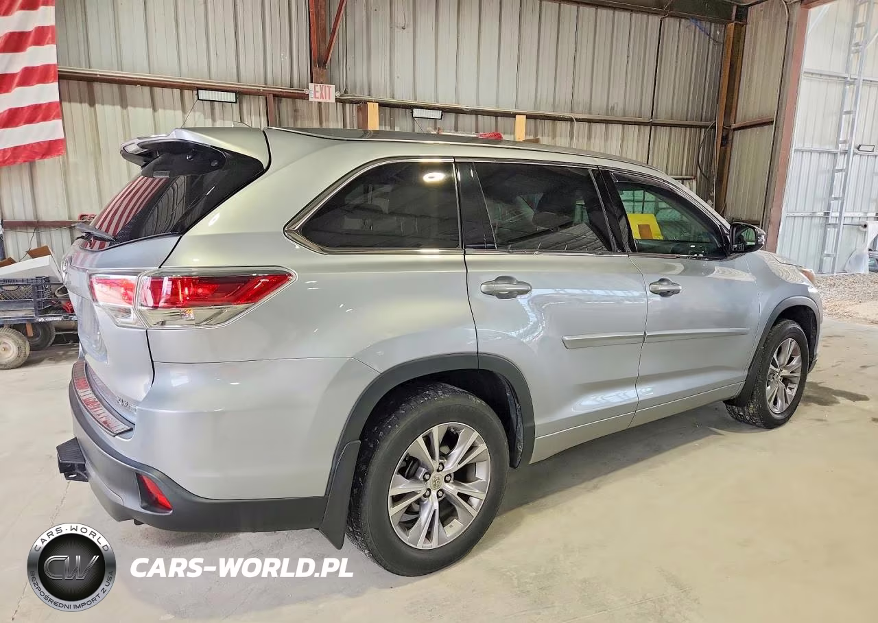 2015 Toyota Highlander Xle VIN:5TDJKRFH9FS176762 - 3