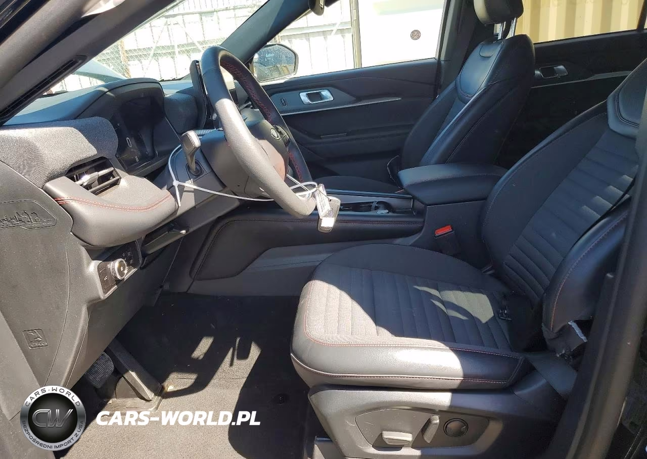 2026 Ford Explorer St-Line VIN:1FMUK8KH9TGA55244 - 7