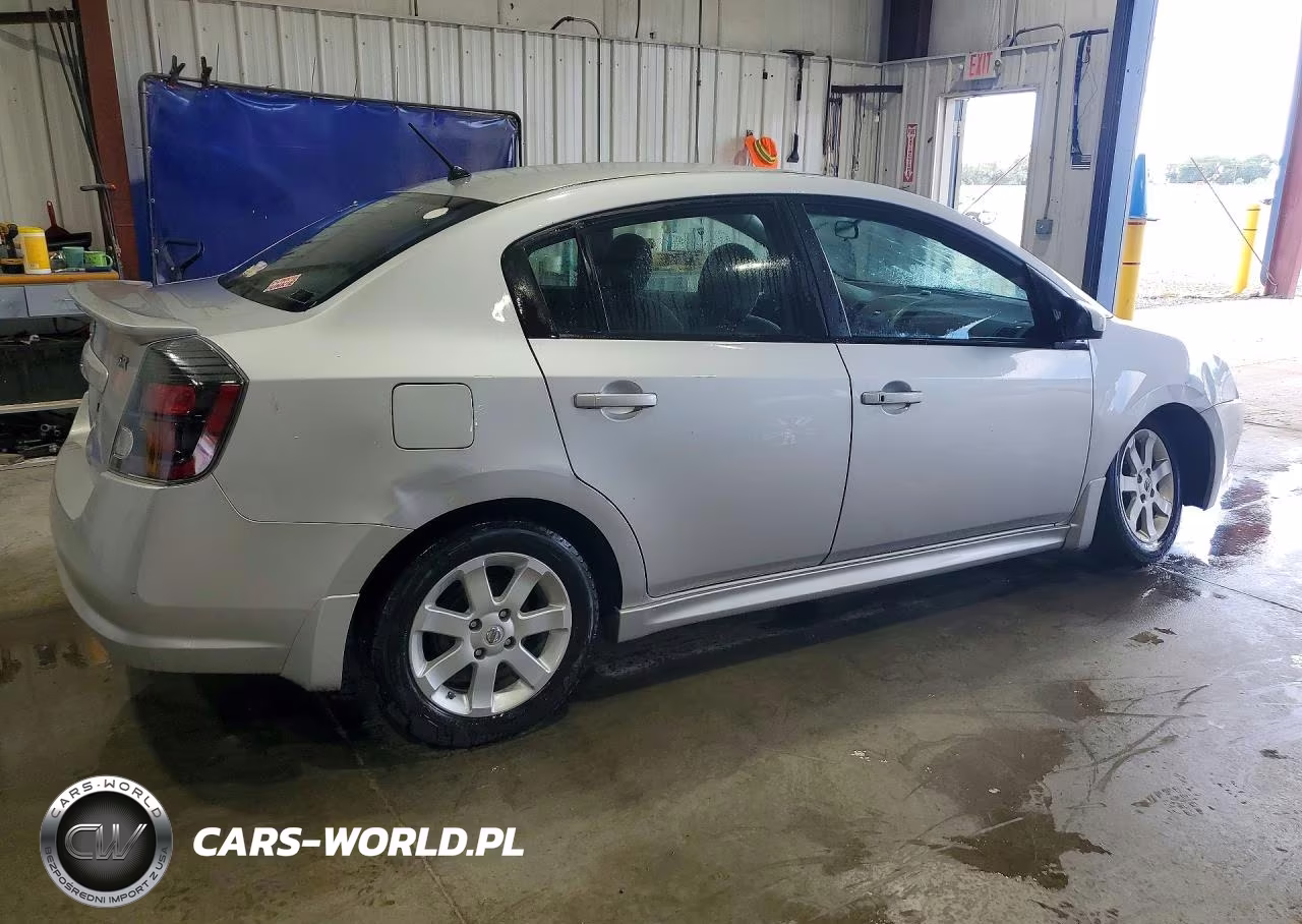 2012 Nissan Sentra 2.0 VIN:3N1AB6AP7CL689784 - 3