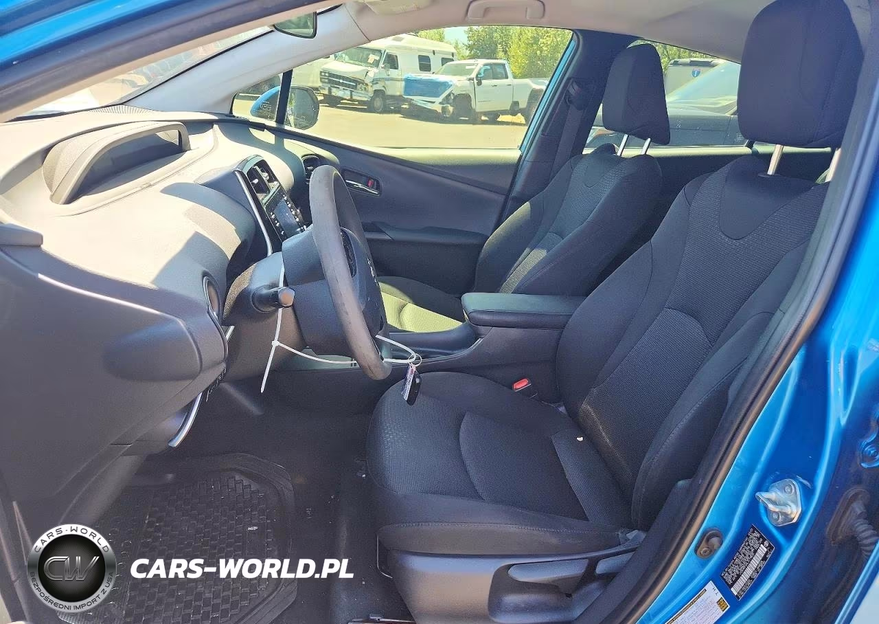 2020 Toyota Prius Le VIN:JTDKARFUXL3119830 - 7