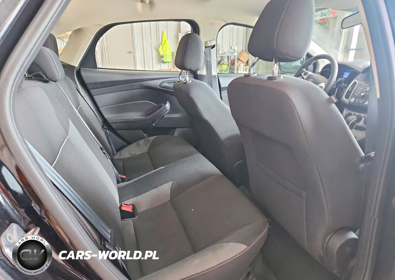 2012 Ford Focus Se VIN:1FAHP3F22CL104474 - 10