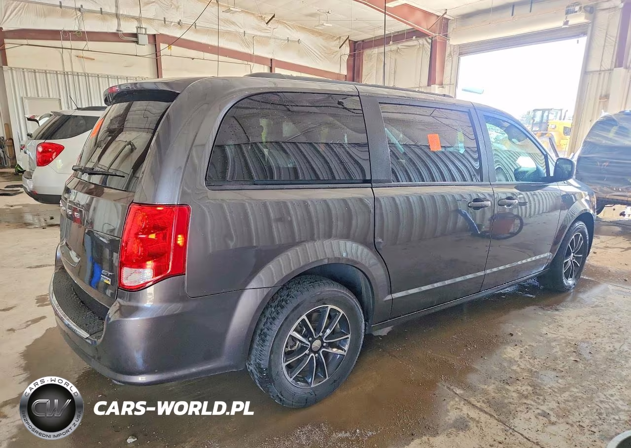 2018 Dodge Grand Caravan Gt VIN:2C4RDGEG2JR360680 - 3