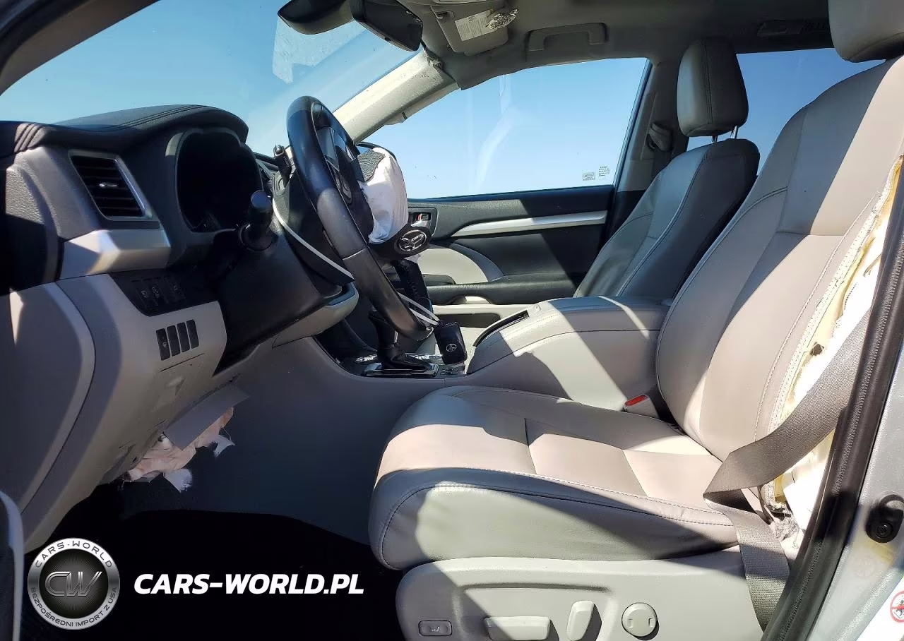 2019 Toyota Highlander Xle VIN:5TDKZRFH6KS325705 - 7