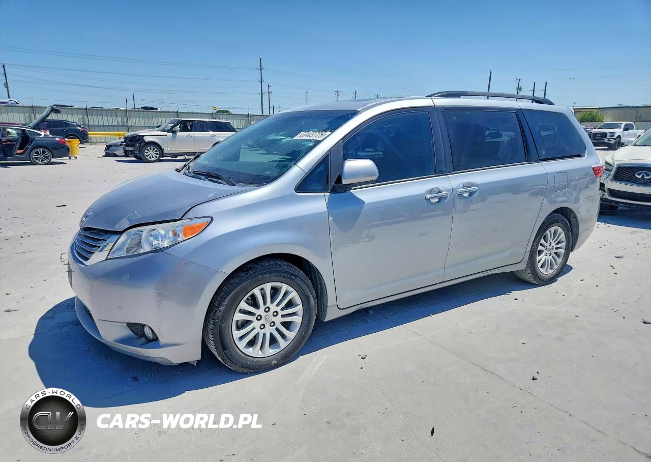 2016 Toyota Sienna Xle Premium 8-Passenger – zdjęcie 1 z 14