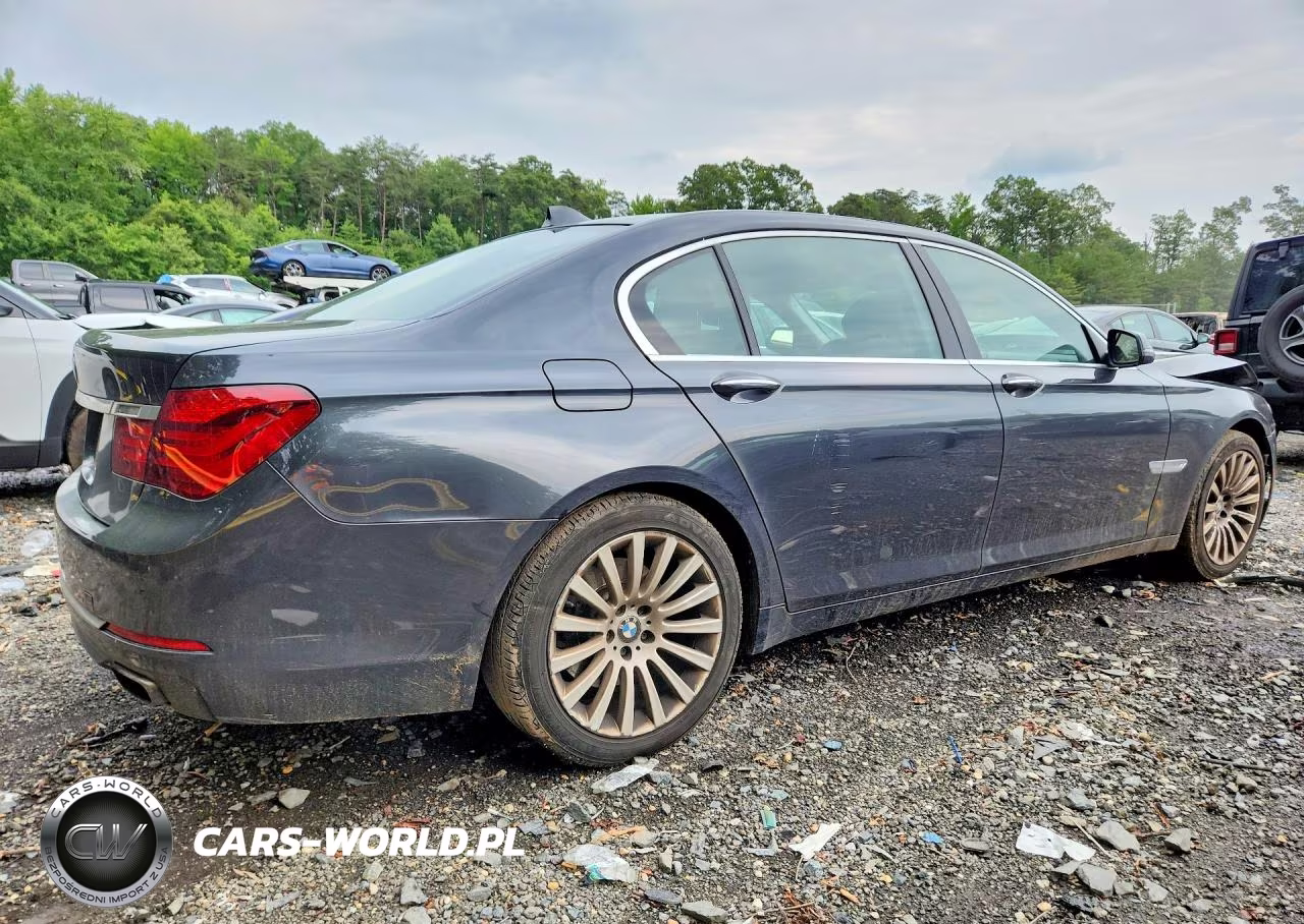 2013 BMW 740 Lxi VIN:WBAYF4C53DDE23752 - 3