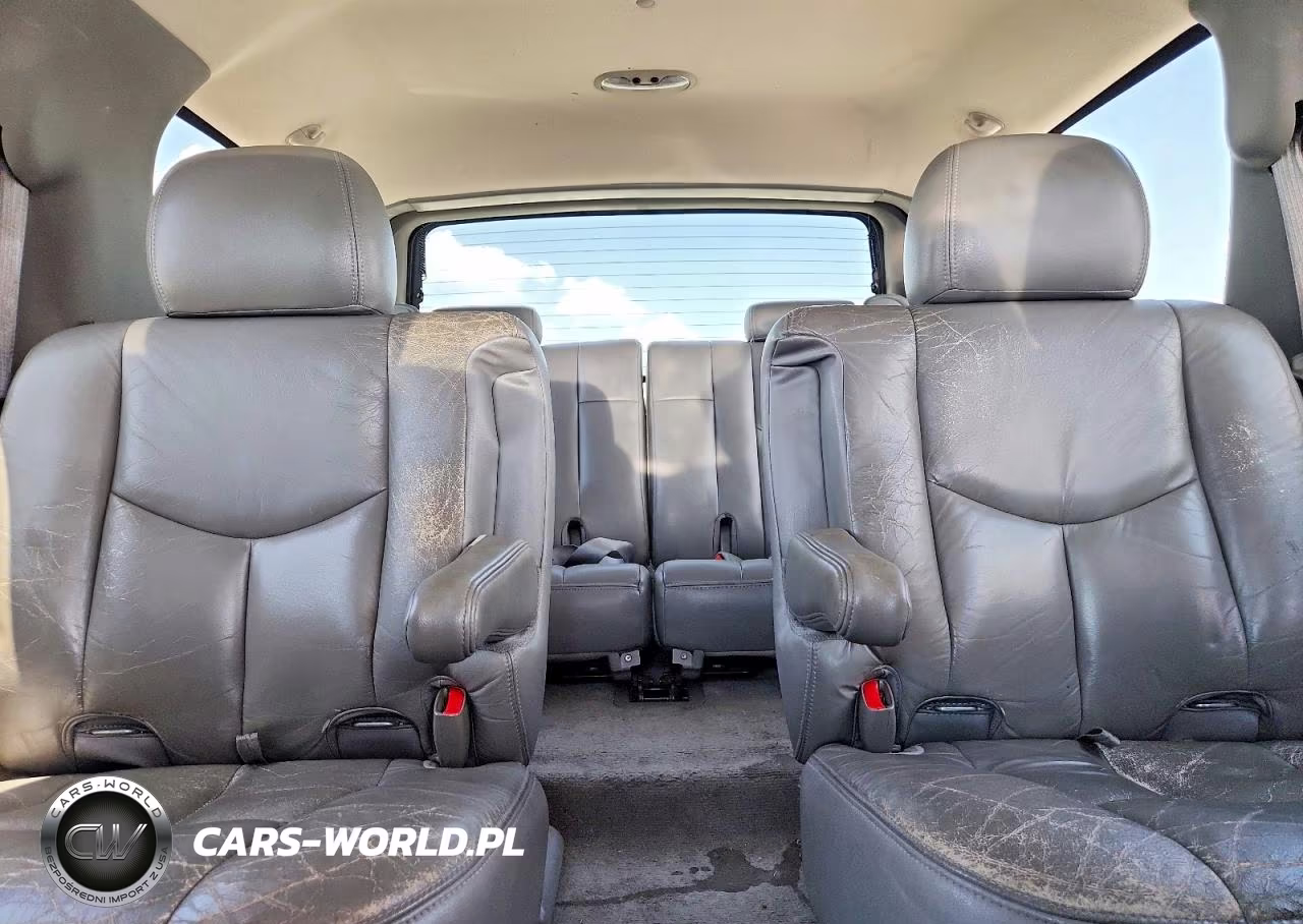 2004 Chevrolet Tahoe K1500 VIN:1GNEK13Z44R133160 - 10