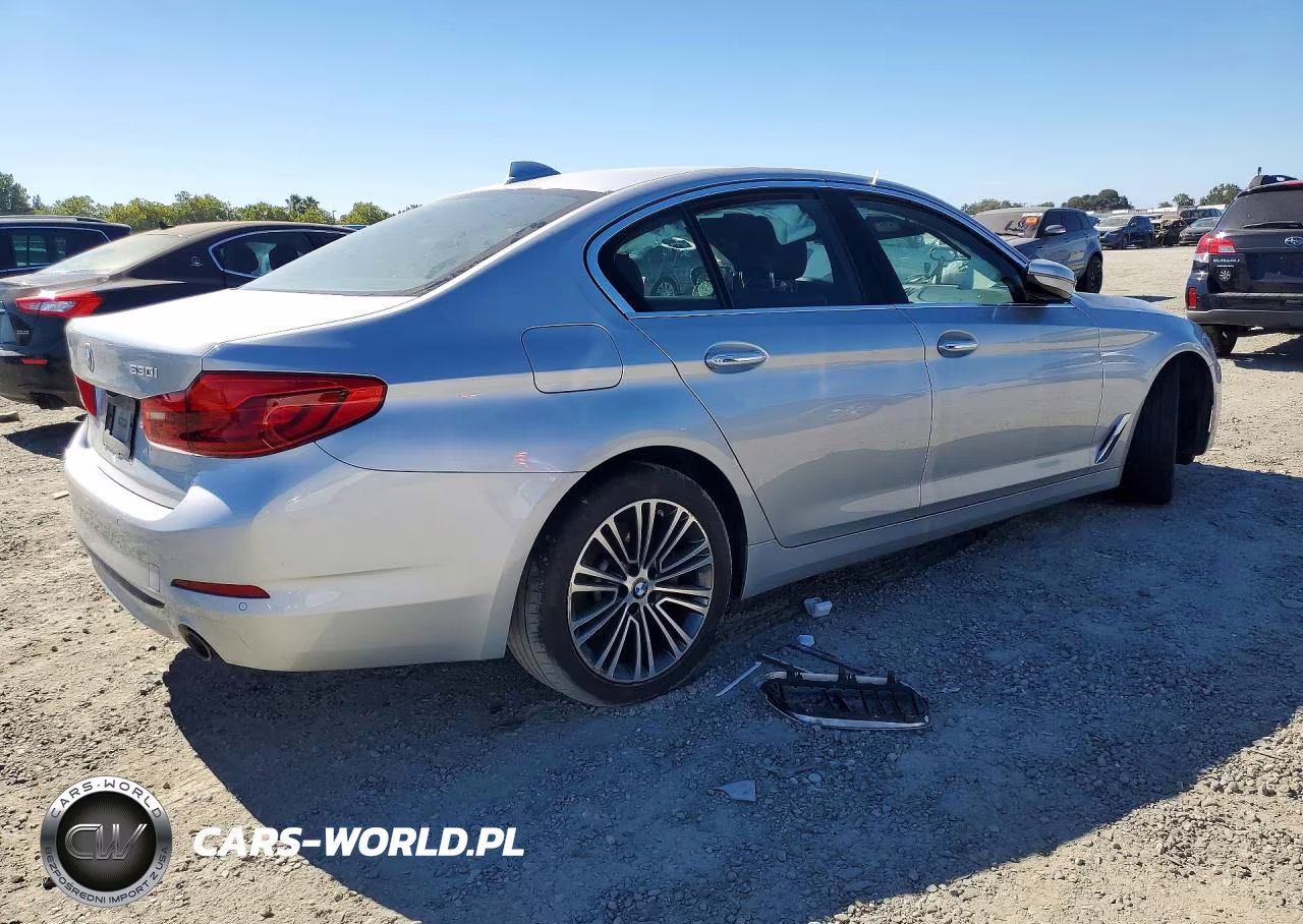 2018 BMW 530 I VIN:WBAJA5C55JWA36030 - 3