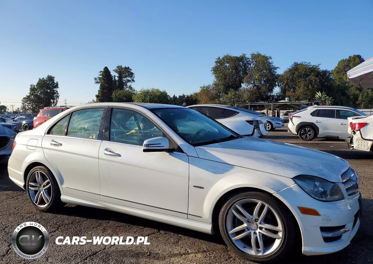 2012 Mercedes-Benz C 250 VIN:WDDGF4HB0CR222747 - 4
