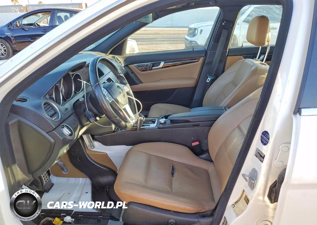 2012 Mercedes-Benz C 250 VIN:WDDGF4HB0CR222747 - 7