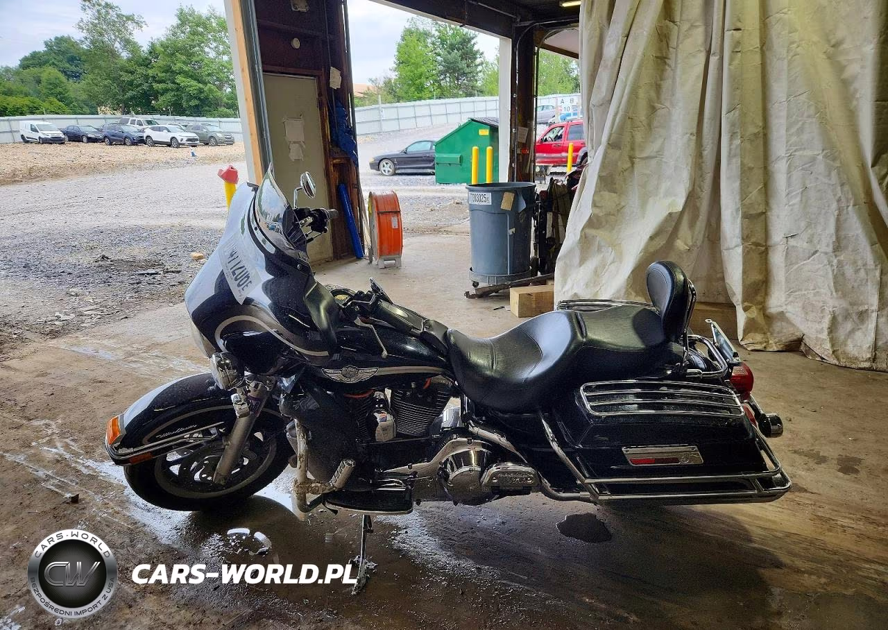 2003 Harley-Davidson Flhtcui VIN:1HD1FCW183Y601164 - 3