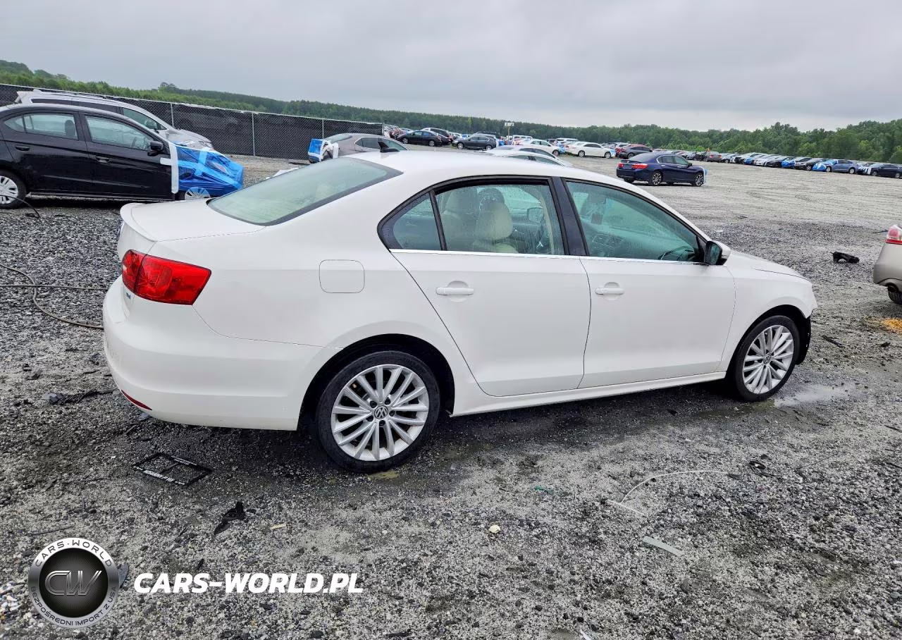 2013 Volkswagen Jetta Tdi VIN:3VWLL7AJ6DM390784 - 3