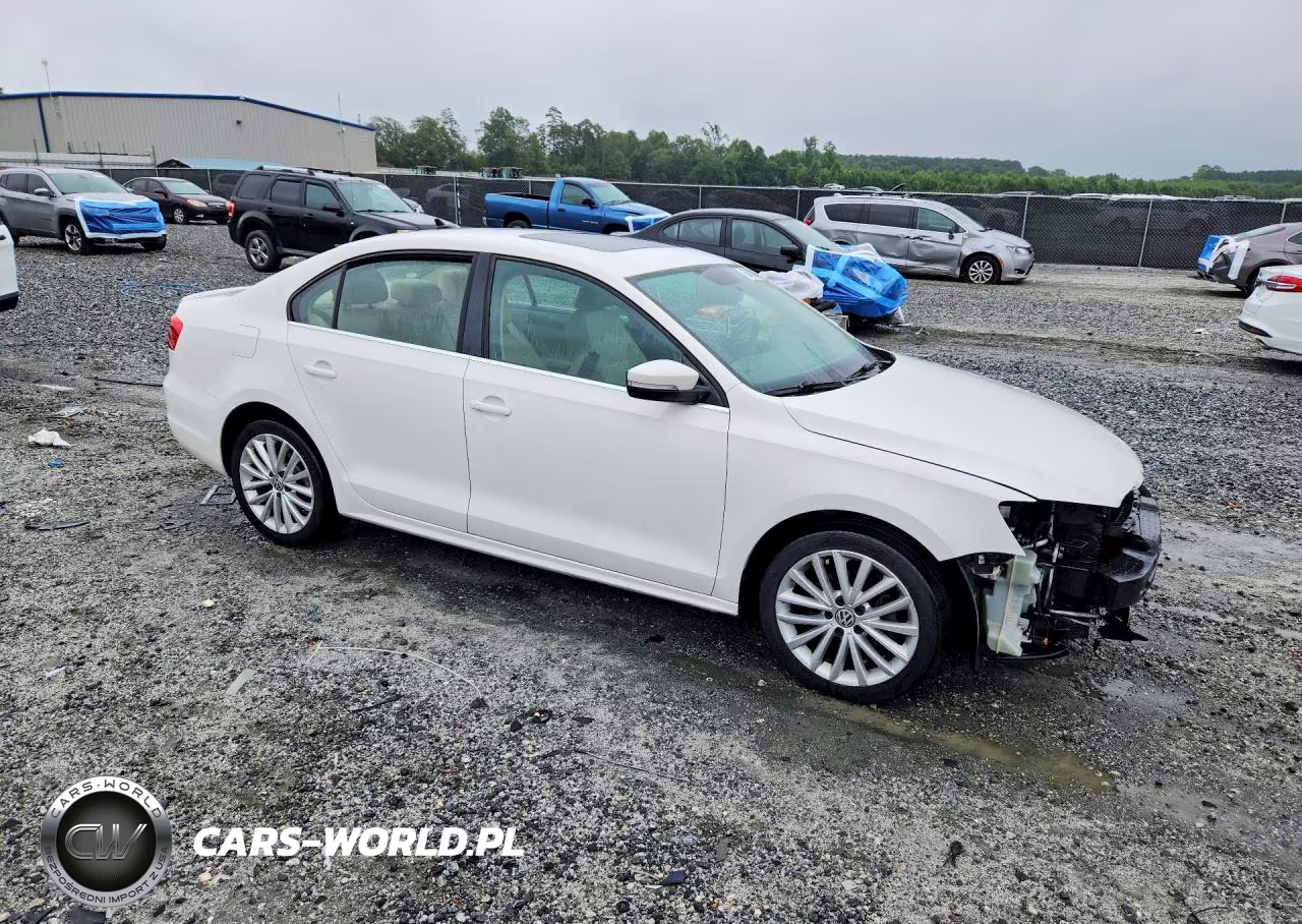 2013 Volkswagen Jetta Tdi VIN:3VWLL7AJ6DM390784 - 4
