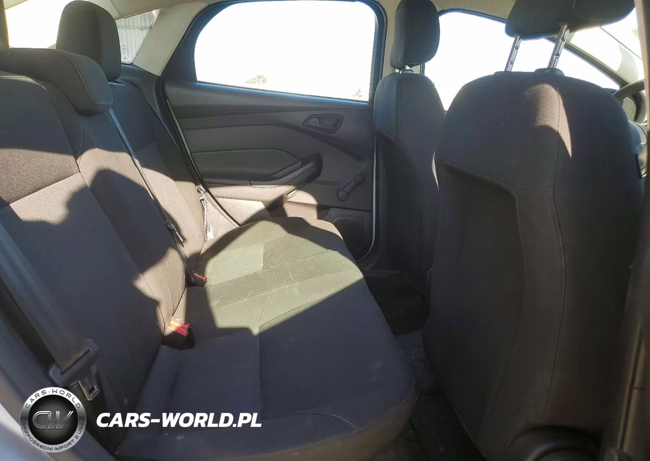 2018 Ford Focus S VIN:1FADP3E25JL288046 - 10