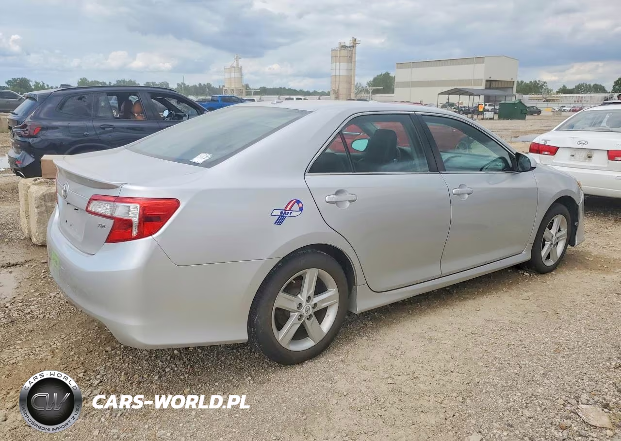 2013 Toyota Camry Se VIN:4T1BF1FK2DU203682 - 3