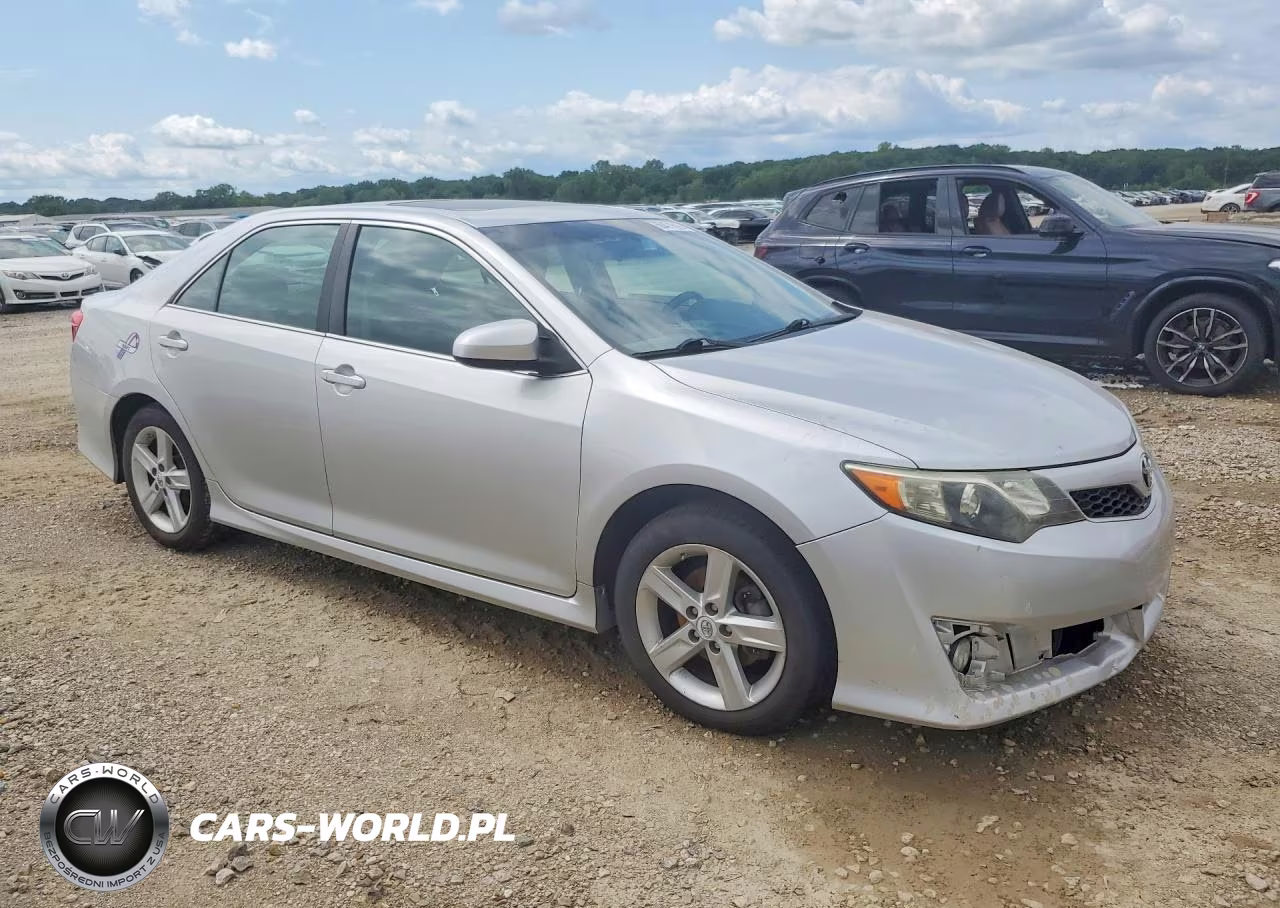 2013 Toyota Camry Se VIN:4T1BF1FK2DU203682 - 4