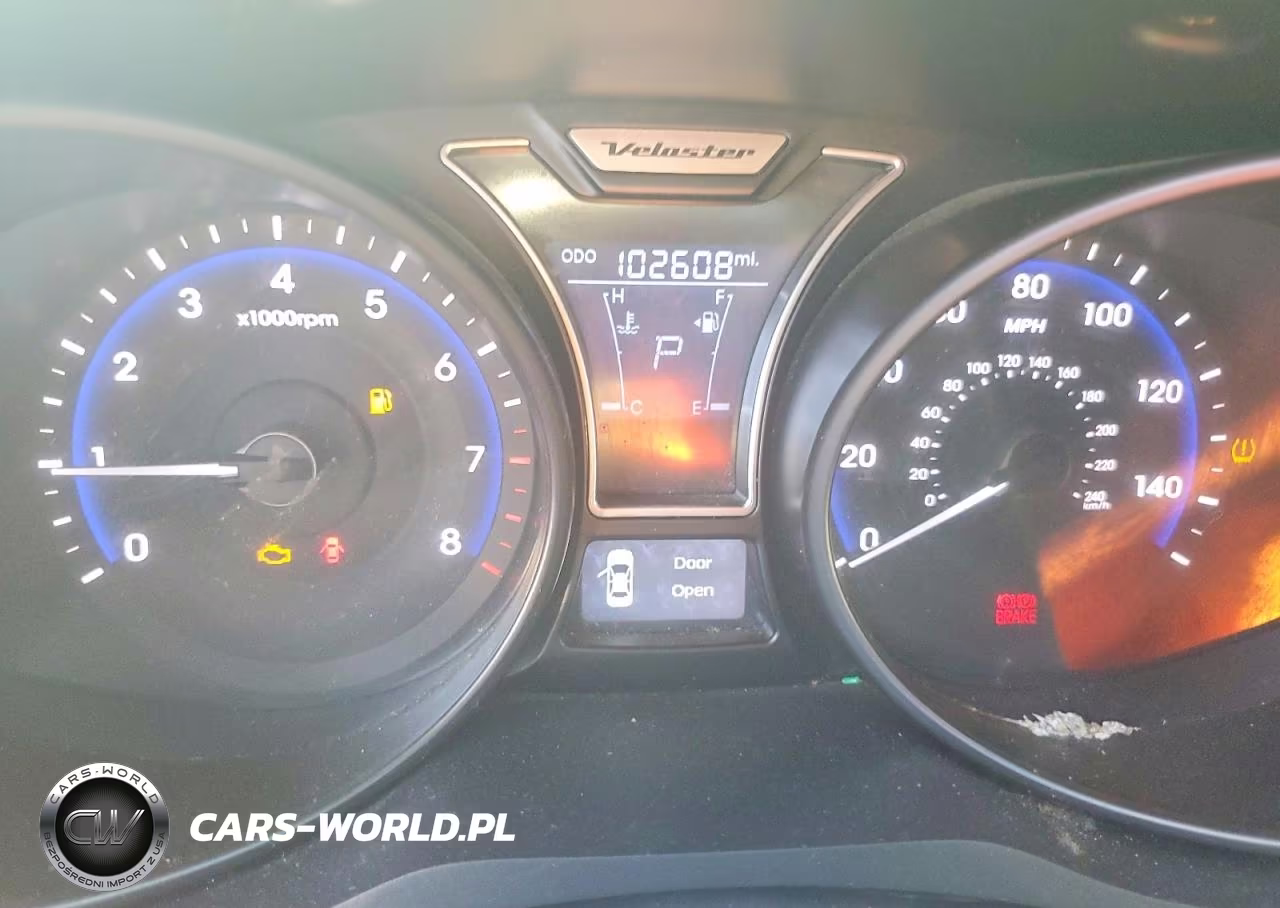 2015 Hyundai Veloster Turbo VIN:KMHTC6AE3FU249259 - 9