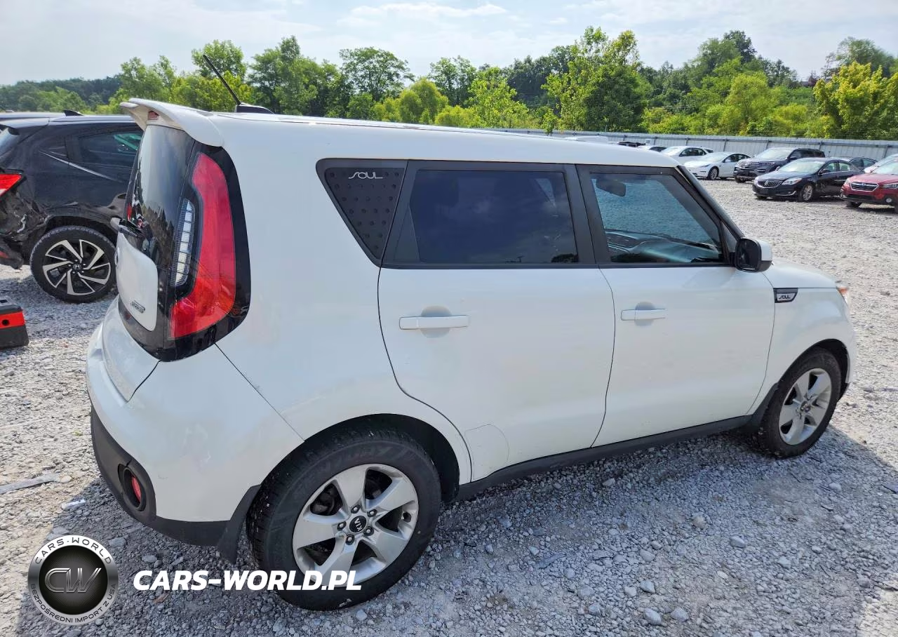 2017 Kia Soul Base VIN:KNDJN2A27H7428541 - 3