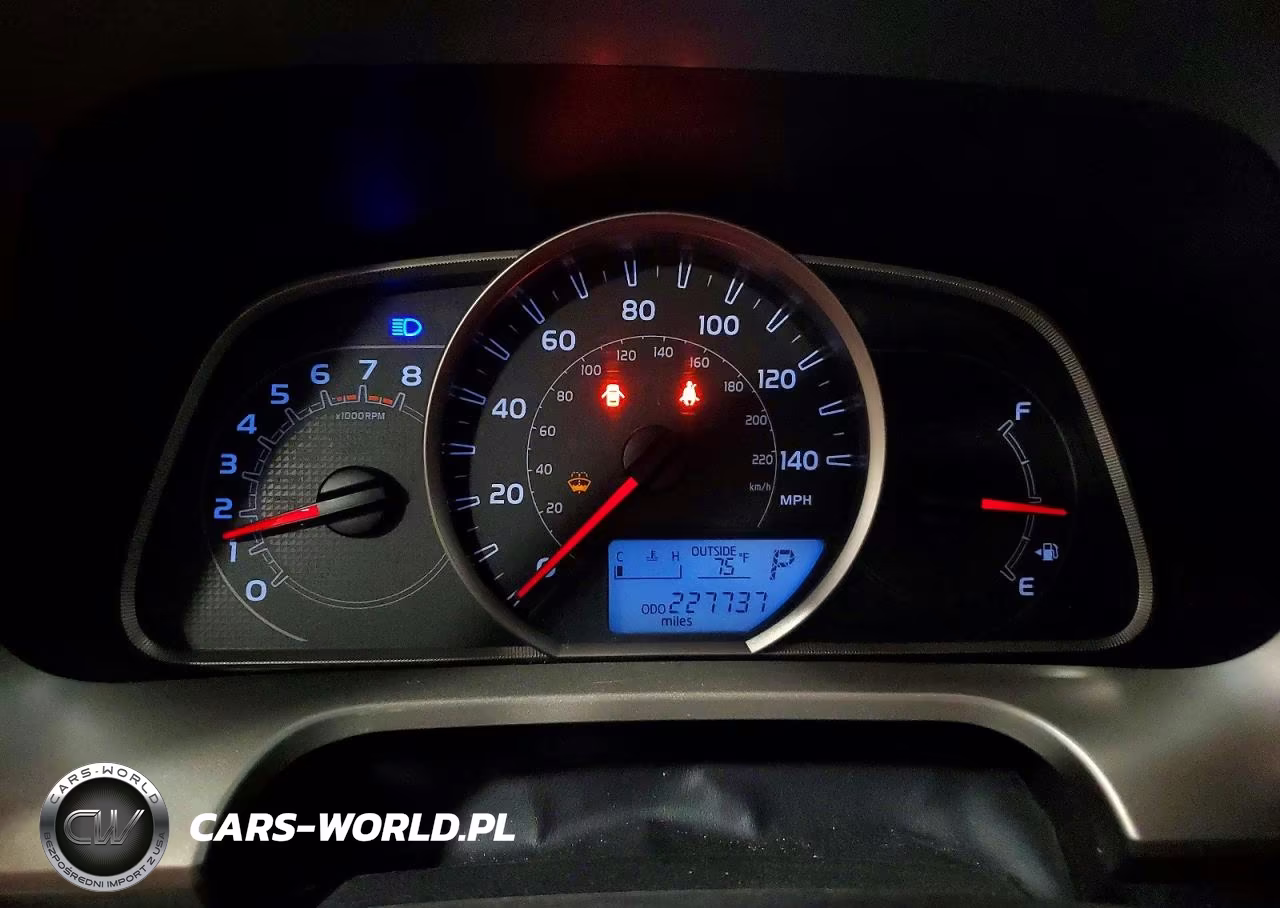 2015 Toyota Rav4 Xle VIN:JTMRFREV2FD115537 - 9