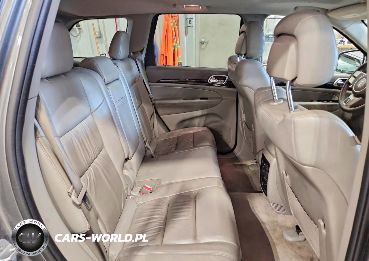2012 Jeep Grand Cherokee Laredo VIN:1C4RJFAG2CC132912 - 11
