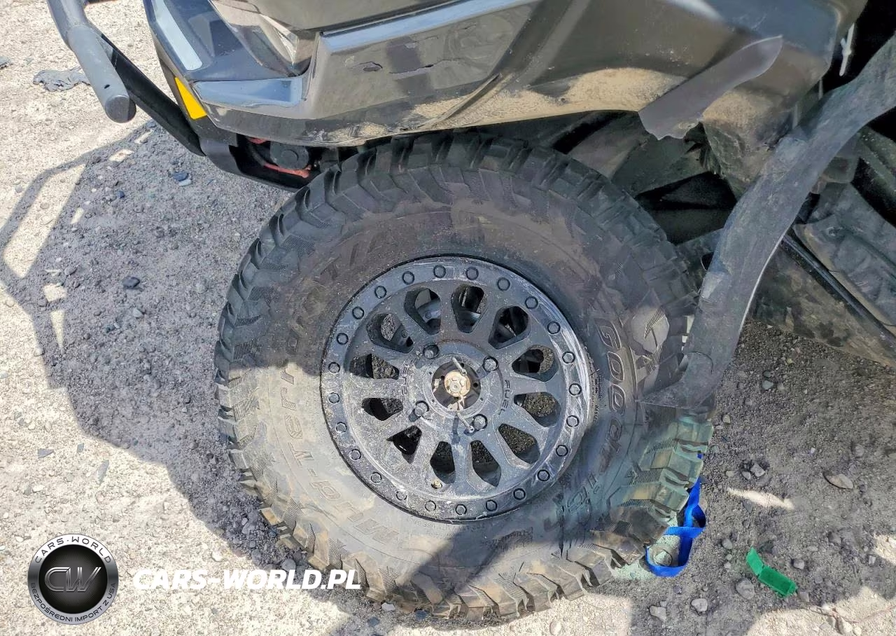 2019 Can-Am Defender Utility Vehicle VIN:3JBUUAX49NK003986 - 10