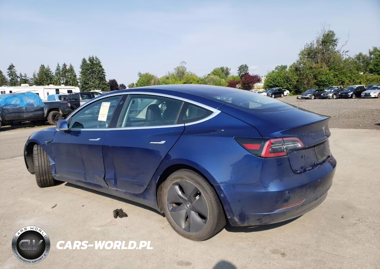 2018 Tesla Model 3 VIN:5YJ3E1EB9JF130814 - 2