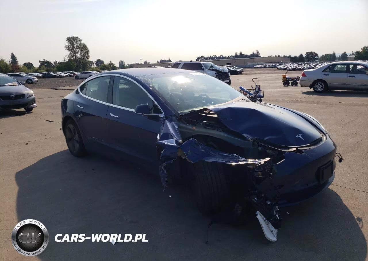 2018 Tesla Model 3 VIN:5YJ3E1EB9JF130814 - 4