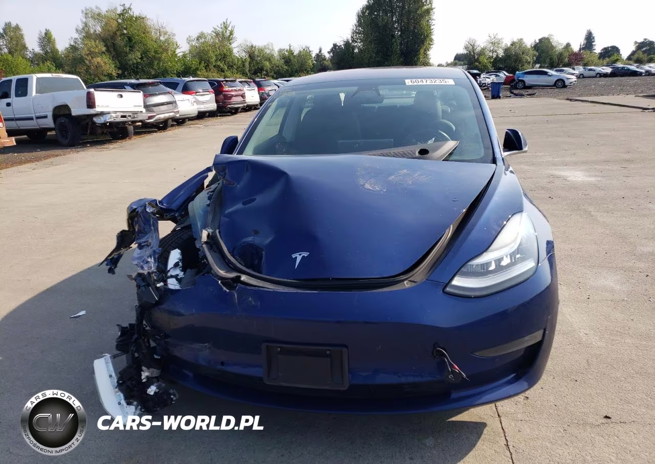 2018 Tesla Model 3 VIN:5YJ3E1EB9JF130814 - 5