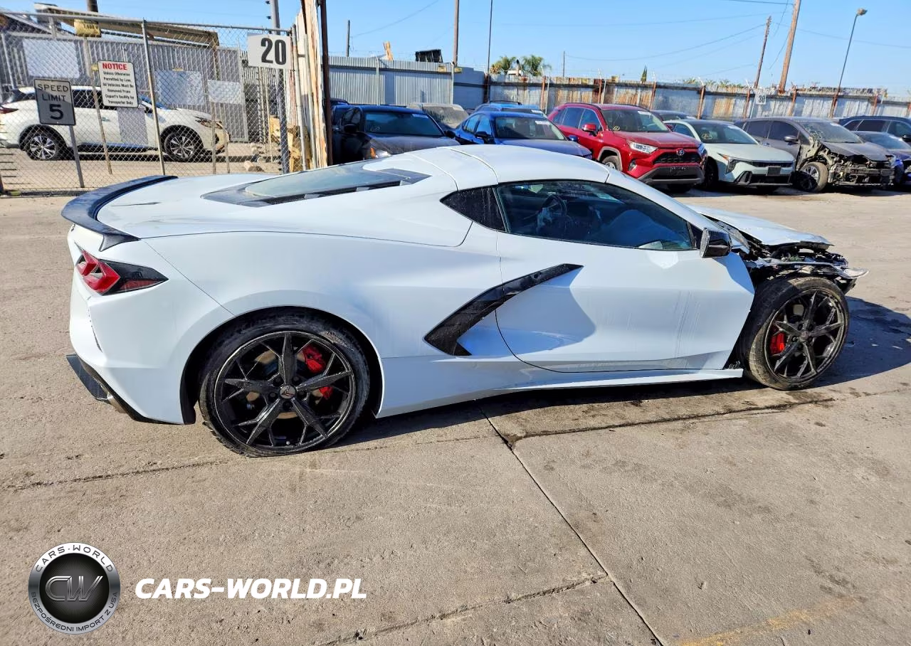 2022 Chevrolet Corvette Stingray 1Lt VIN:1G1YA2D45N5120615 - 3