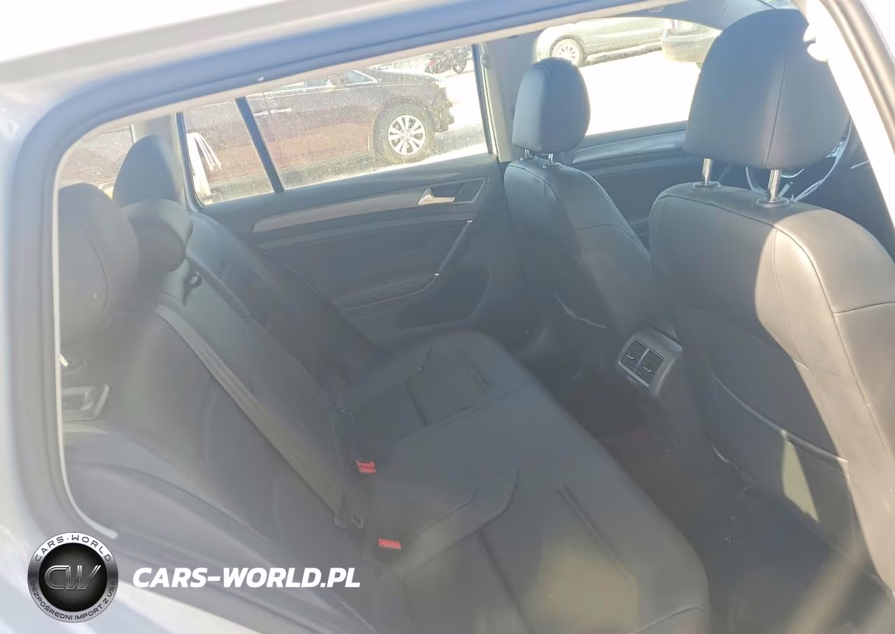 2019 Volkswagen Golf Sportwagen S-Se VIN:3VWY57AUXKM509038 - 11