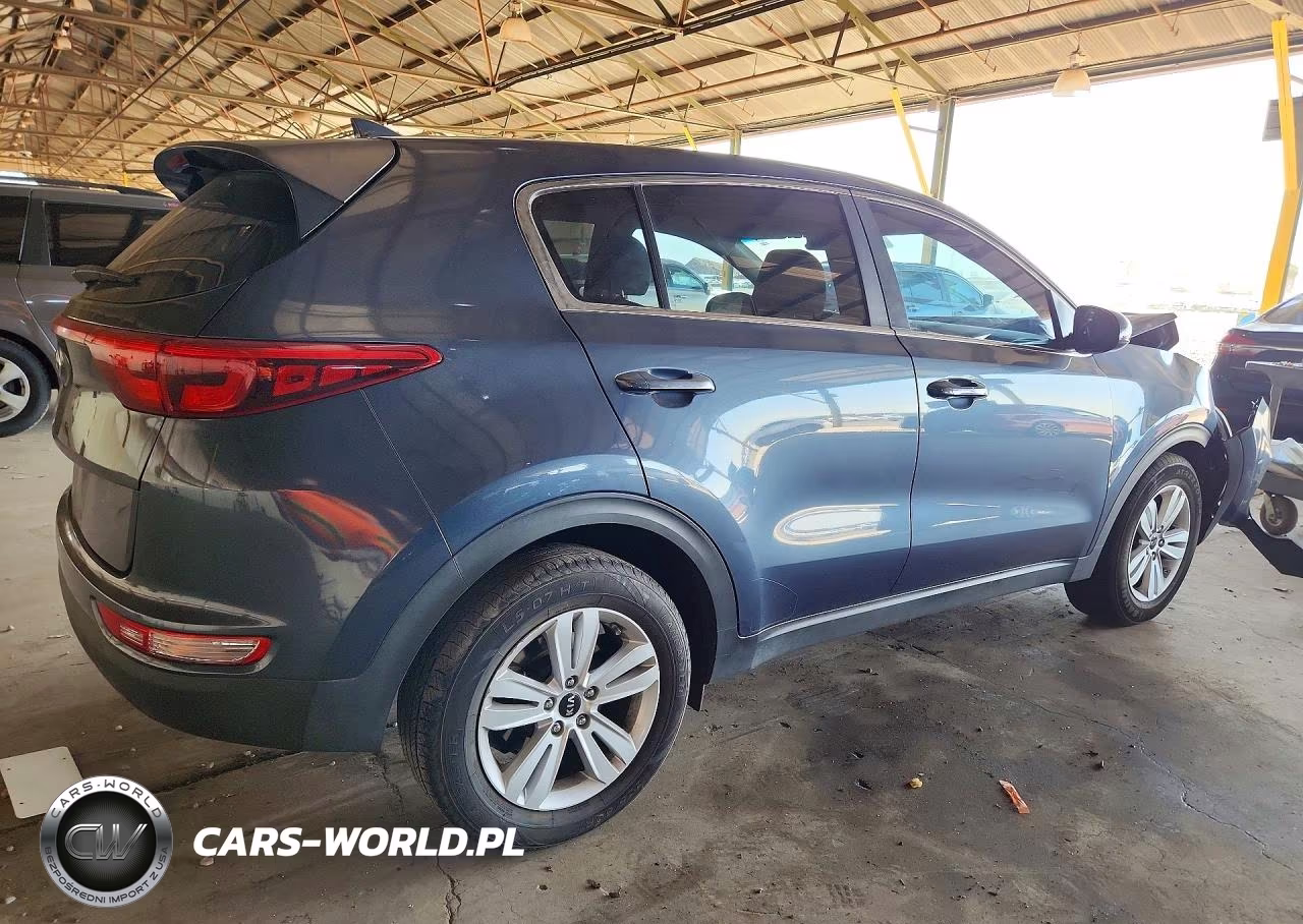 2018 Kia Sportage Lx VIN:KNDPM3AC3J7449386 - 3