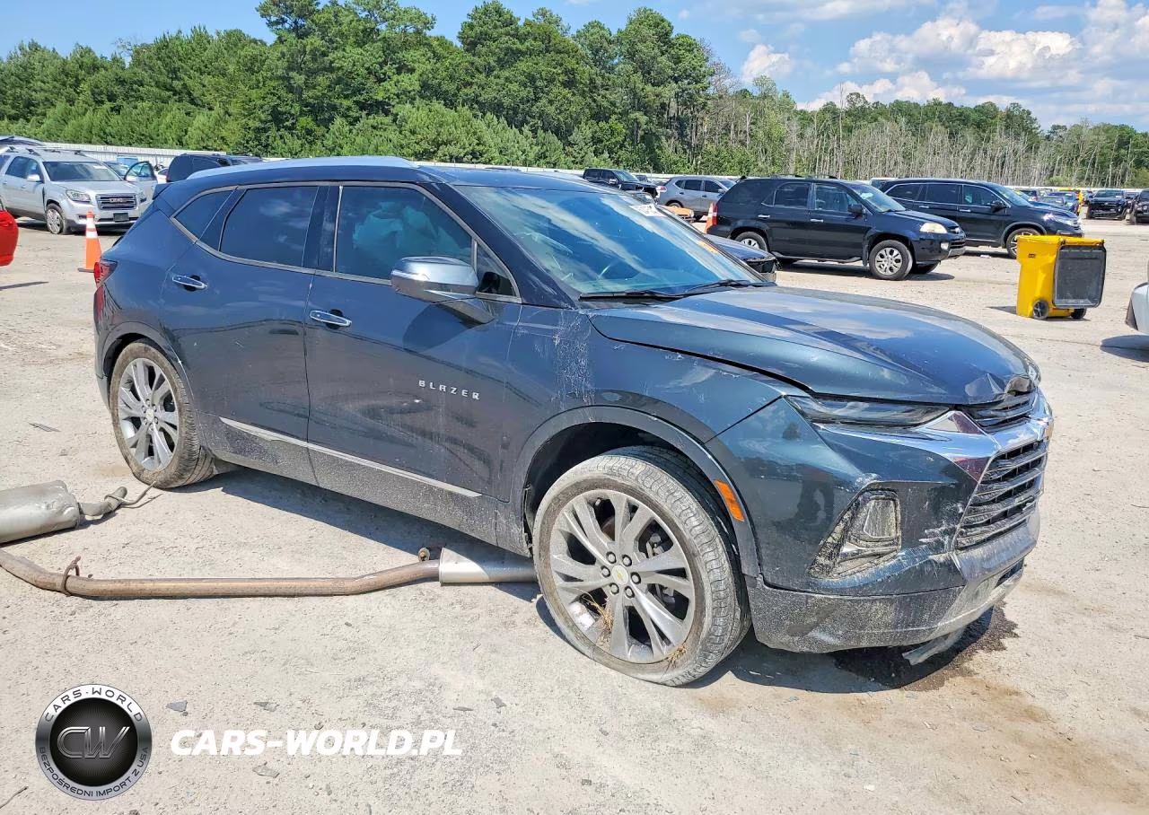 2020 Chevrolet Blazer Premier VIN:3GNKBFRS4LS561851 - 4