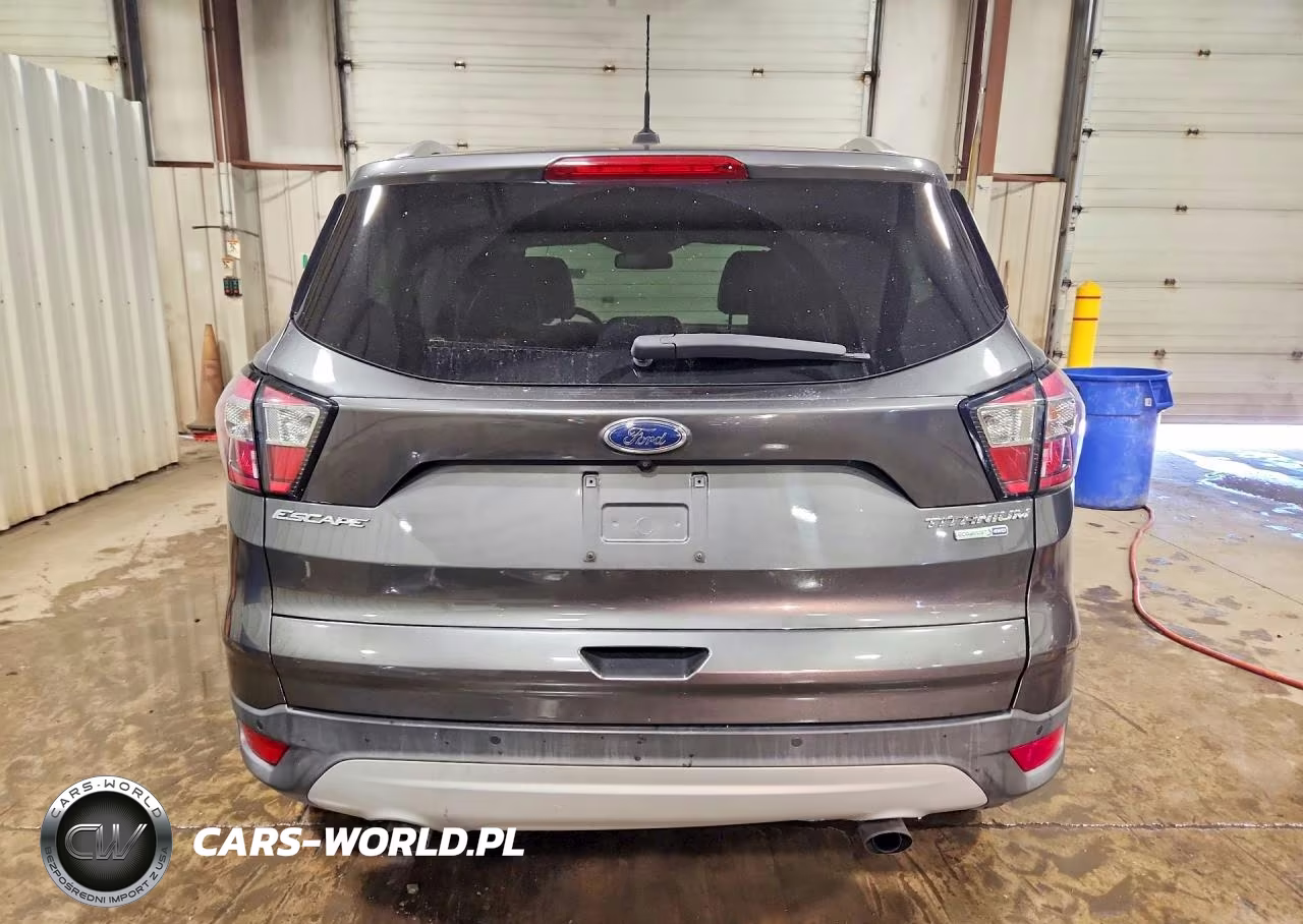 2017 Ford Escape Titanium VIN:1FMCU9J9XHUF09323 - 6