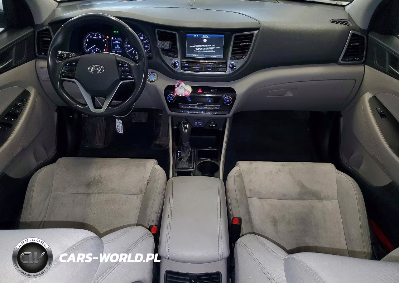 2018 Hyundai Tucson Value VIN:KM8J3CA24JU637976 - 8