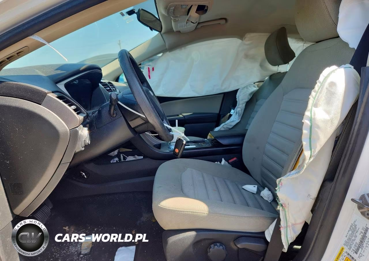 2018 Ford Fusion S VIN:3FA6P0G75JR194508 - 7