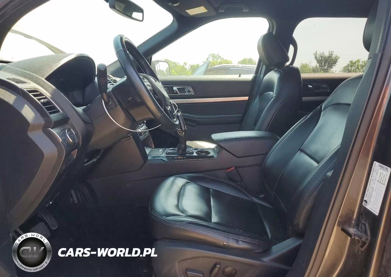 2019 Ford Explorer Xlt VIN:1FM5K7D89KGB20989 - 7