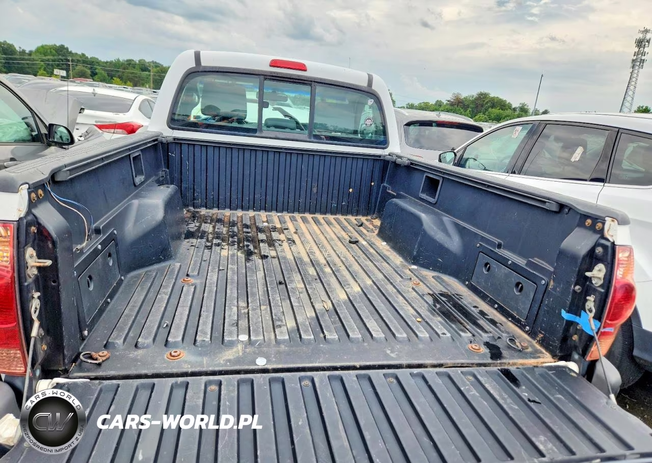 2008 Toyota Tacoma Base VIN:5TEPX42NX8Z572795 - 10