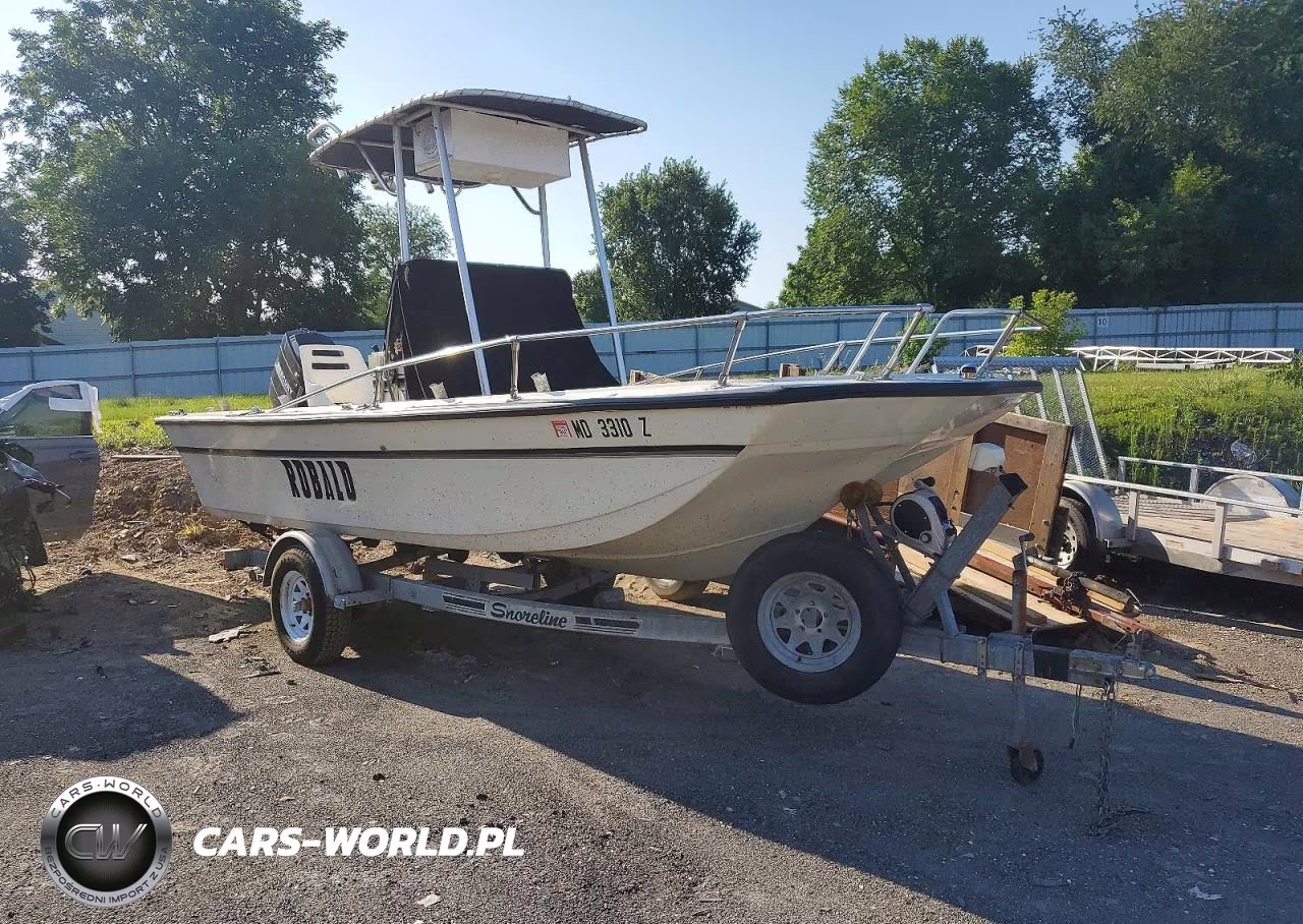 1973 Robalo Boat