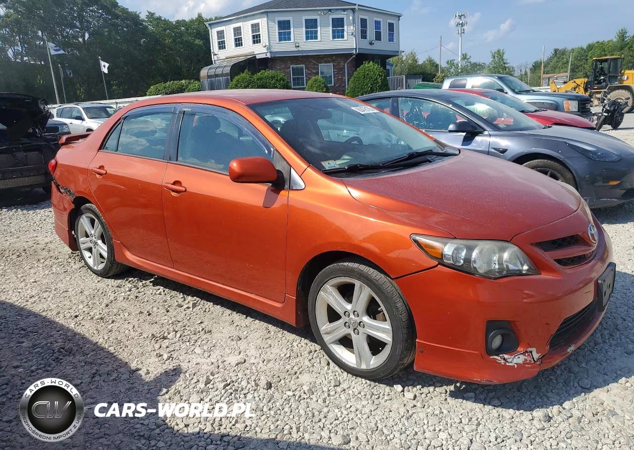 2013 Toyota Corolla S Special Edition VIN:2T1BU4EEXDC092075 - 4