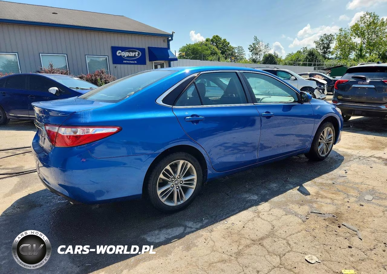 2017 Toyota Camry Se VIN:4T1BF1FK2HU746147 - 3